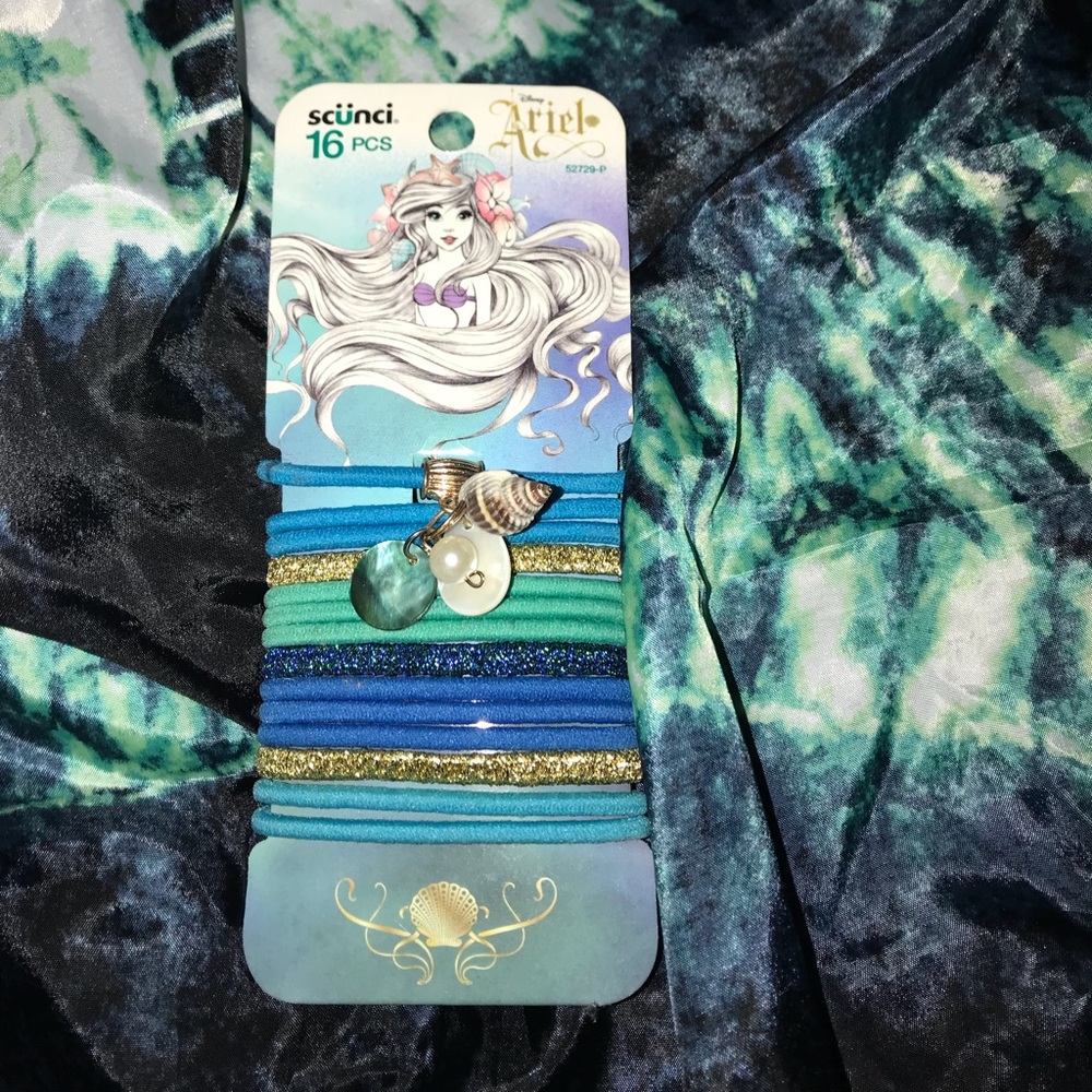 Limited Edition/Discontinued.Little mermaid scunci